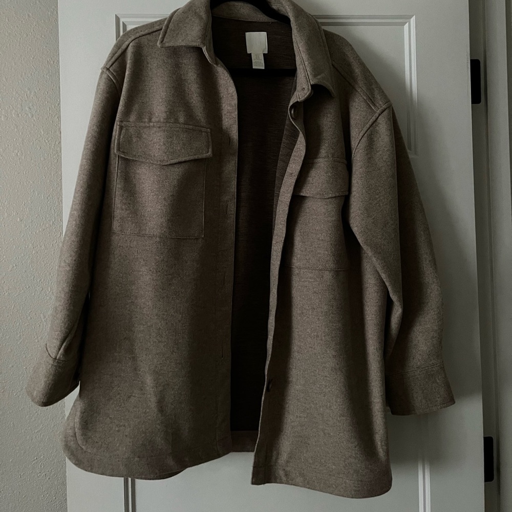 H&M shacket